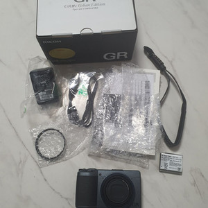 리코 GR3X 어반 에디션 팝니다. 이미지