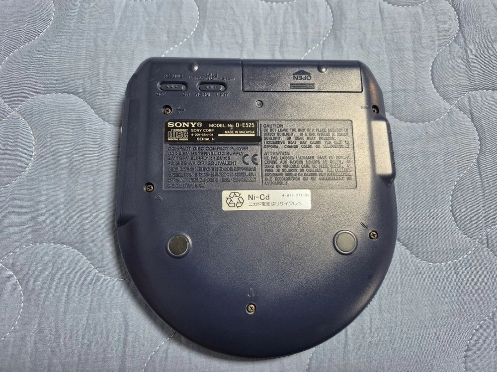 SONY D-E525 NAVY색상 정상작동품 판매합니다. 이미지