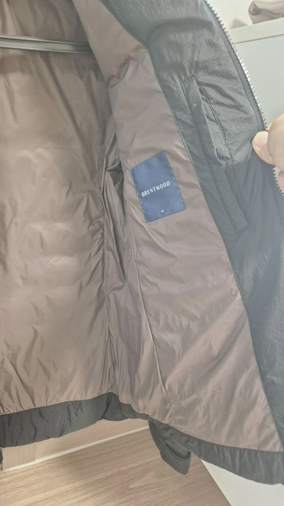 브렌우드 Premium Goose 경량 패딩 95사이즈 판매합니다 이미지
