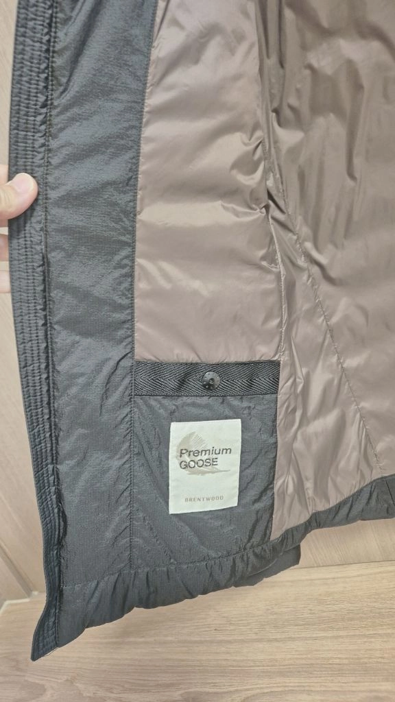 브렌우드 Premium Goose 경량 패딩 95사이즈 판매합니다 이미지
