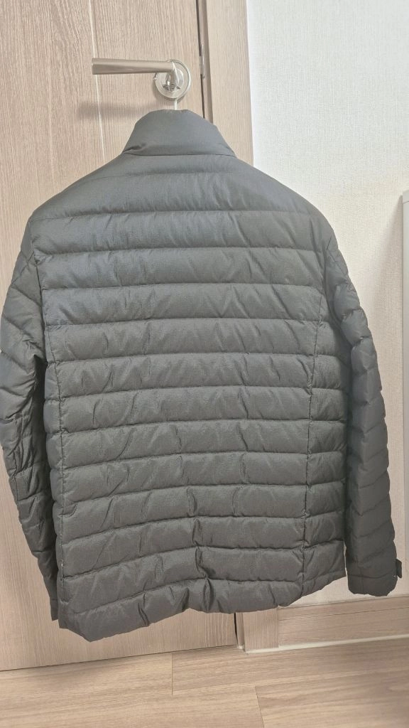 브렌우드 Premium Goose 경량 패딩 95사이즈 판매합니다 이미지