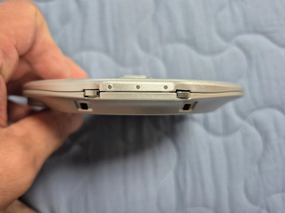 SONY D-NE920 SILVER색상 정상작동품 판매합니다. 이미지