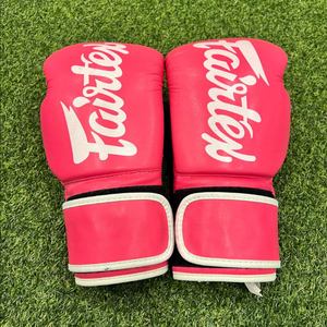 페어텍스(Fairtex) 복싱 글러브 핑크 10oz 판매 합니다. 이미지