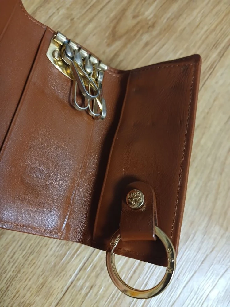 MCM(정품) 가죽 키홀더 열쇠 고리 지폐 지갑 (상태 최상 깨끗하고 좋아요) 이미지