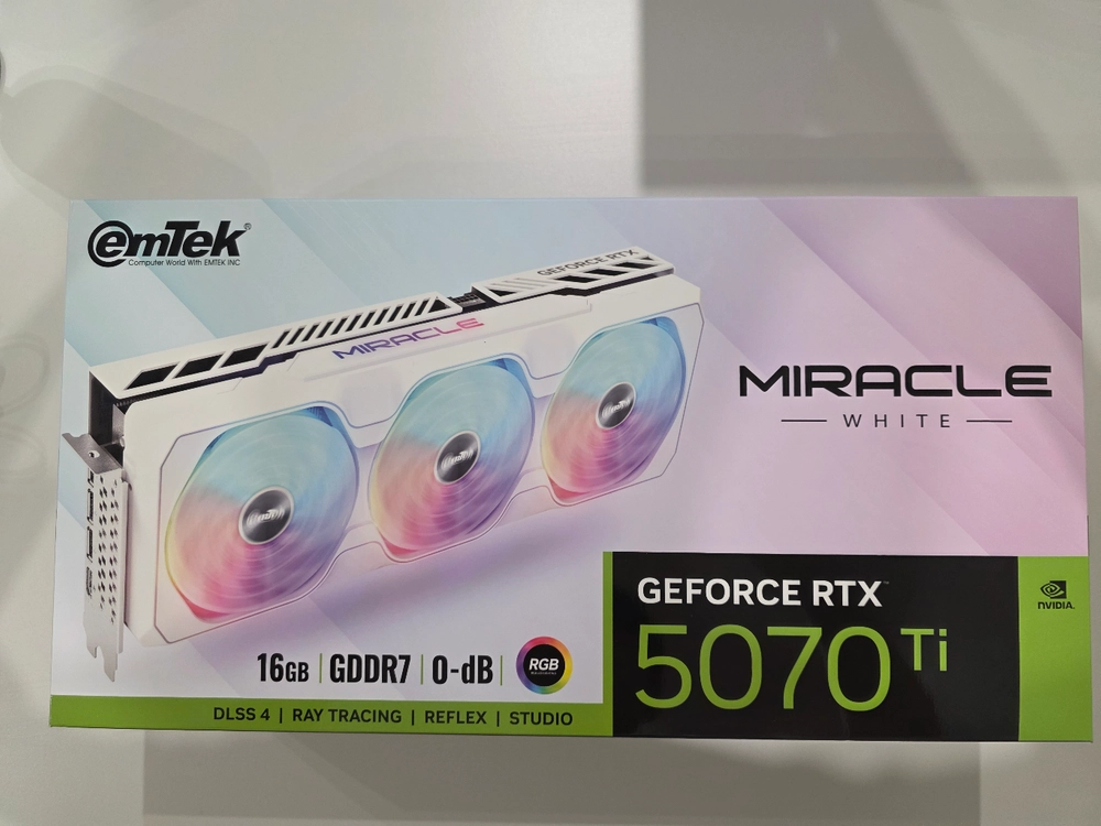 이엠텍 RTX 5070 Ti 미라클 화이트 그래픽카드 - 안심되는 중고거래