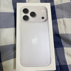 아이폰 18프로 실버 256GB 이미지