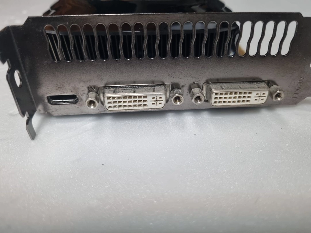 GIGABYTE GTX 460 SE 1GB 그래픽 카드 이미지