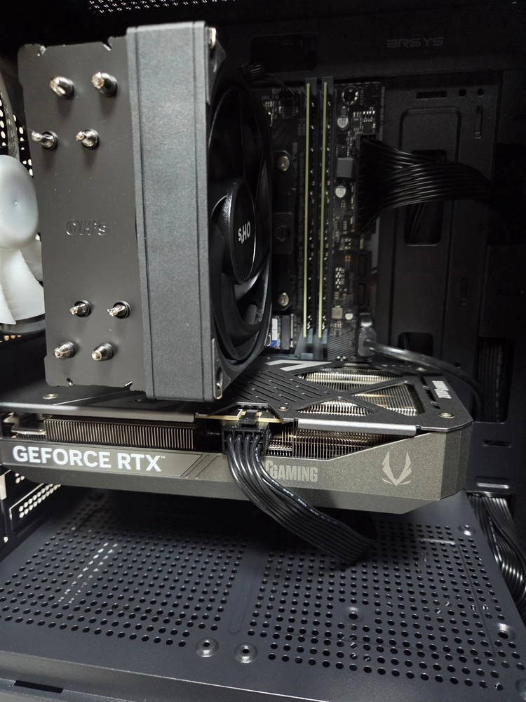 데스크탑 인텔 14400F 5060Ti 본체 이미지