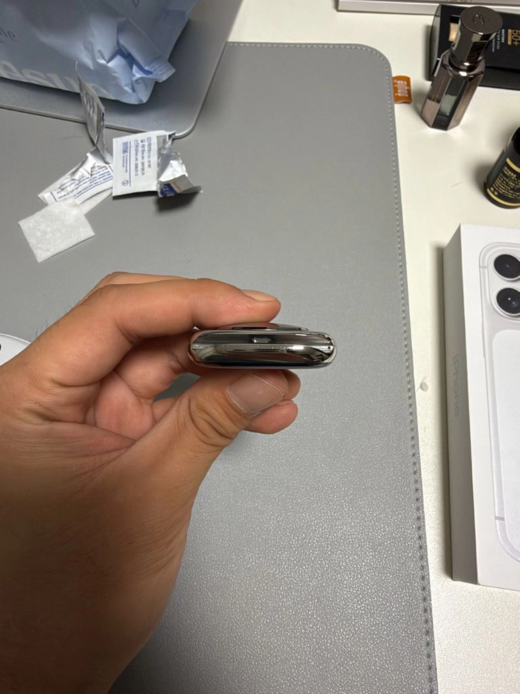 애플워치 11 티타늄 46mm 판매합니다 (풀박스/배터리 100%/애플케어+ 양도) 이미지
