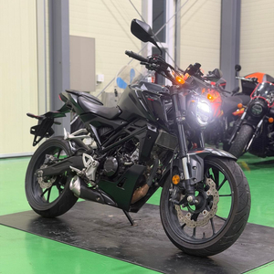 혼다 cb125r 23년식 2만키로 입문용 바이크 판매합니다 이미지