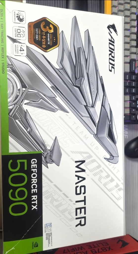 GIGABYTR AORUS MASTER ICE RTX5090 32gb 이미지