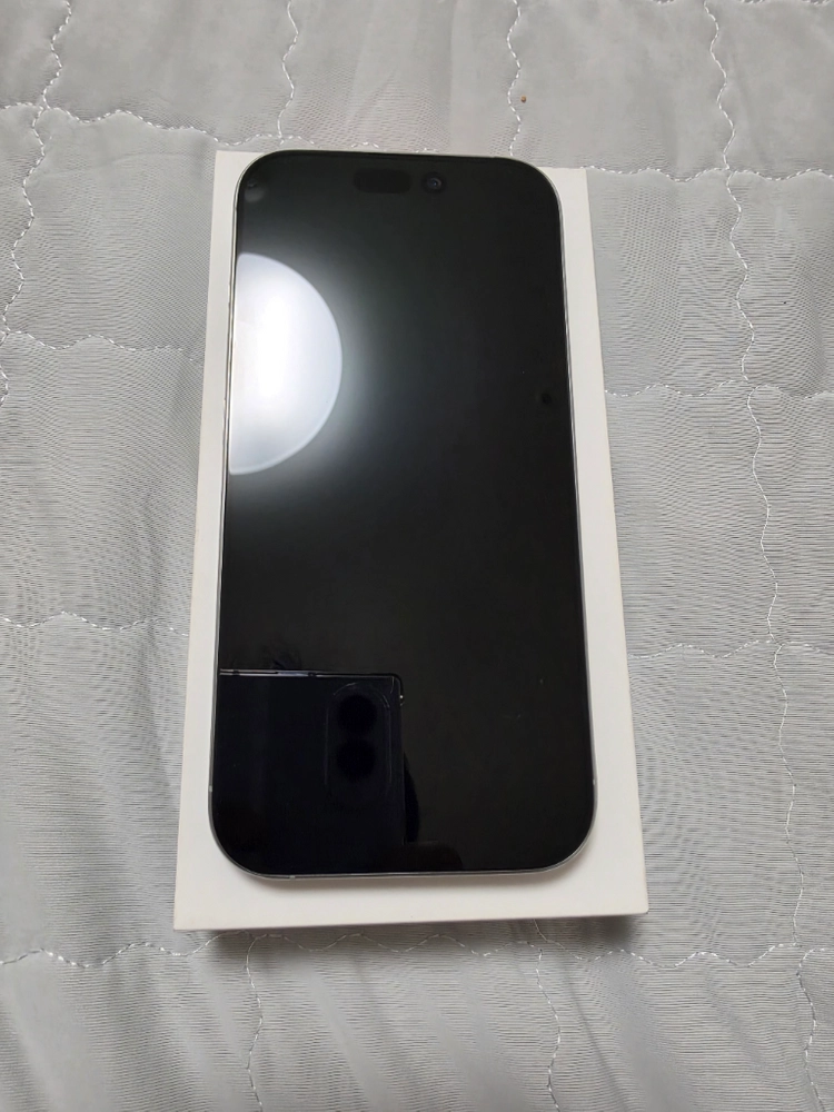 아이폰 16pro 256gb 화이트 정상해지폰 판매합니다. 이미지