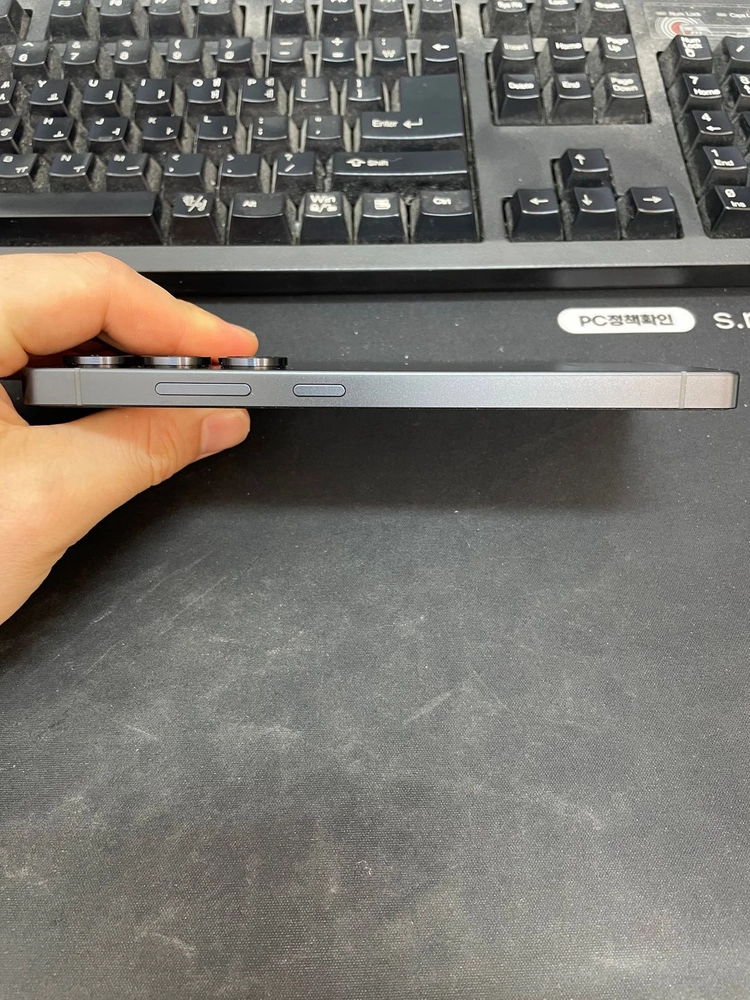 갤럭시S25울트라 제트블랙 256GB 무잔상 상태좋은 중고92만8천팝니다 이미지