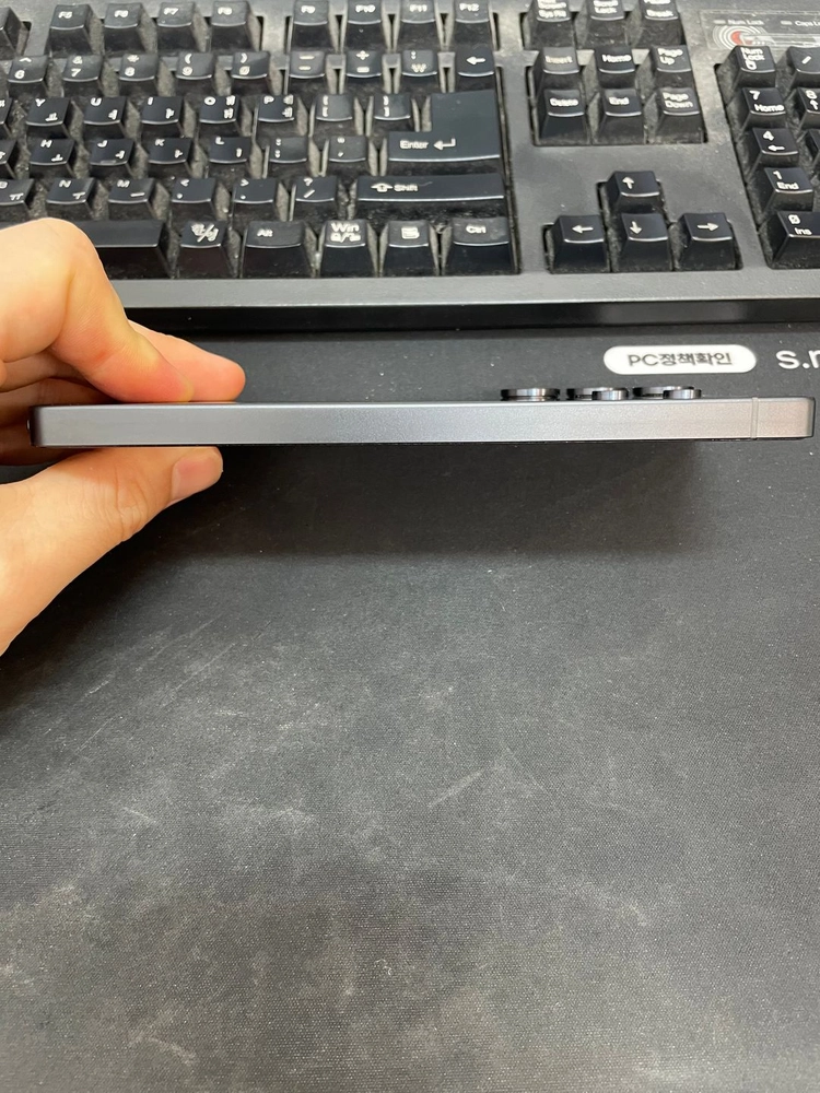 갤럭시S25울트라 제트블랙 256GB 무잔상 상태좋은 중고92만8천팝니다 이미지
