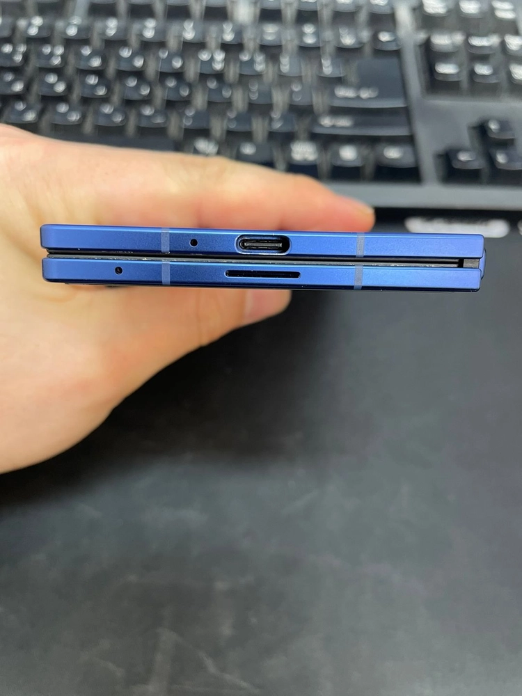 갤럭시Z폴드7 블루 256GB 무잔상 상태좋은 중고116만팝니다 이미지