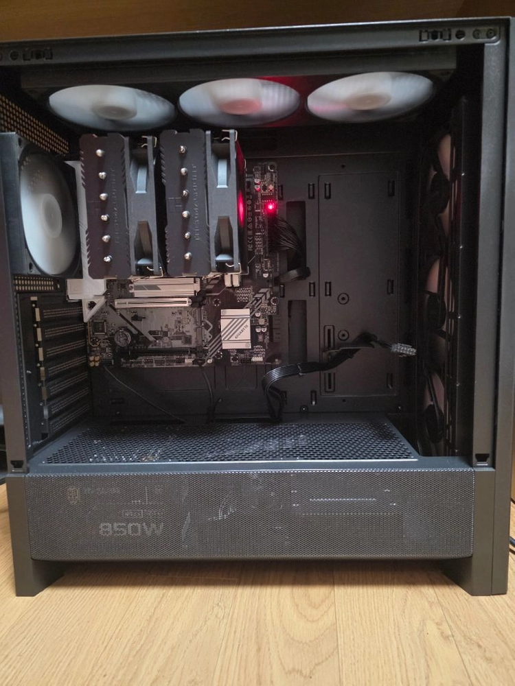 AMD 라이젠 9800x3d, ssd1테라, 램 32기가 등 컴퓨터 글카제외 반본체 판매 이미지