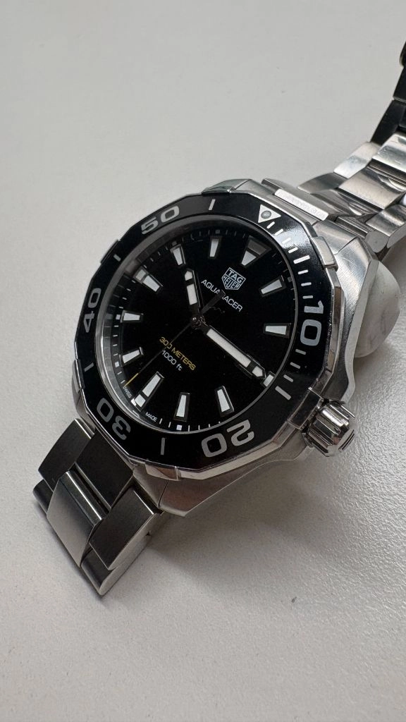 태그호이어 아쿠아레이서 43mm 검판 쿼츠 이미지