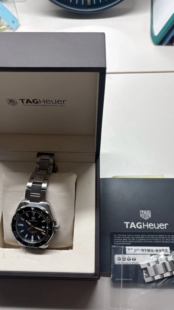태그호이어 아쿠아레이서 43mm 검판 쿼츠 이미지
