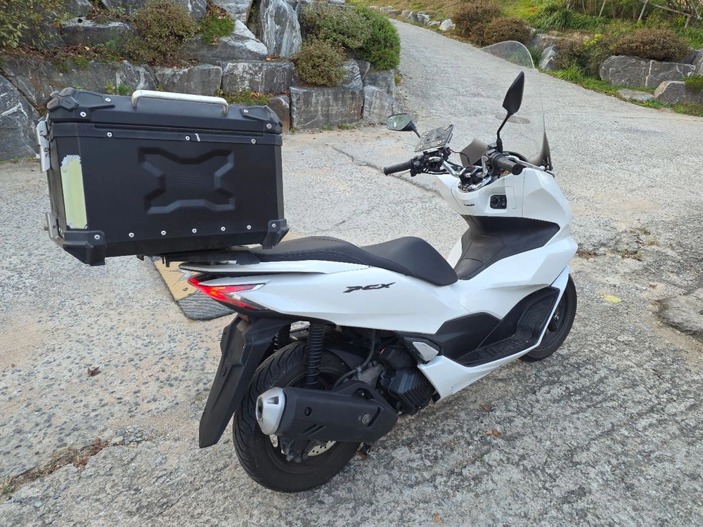 혼다 pcx125 24년 abs 짧은키로수 판매합니다 이미지