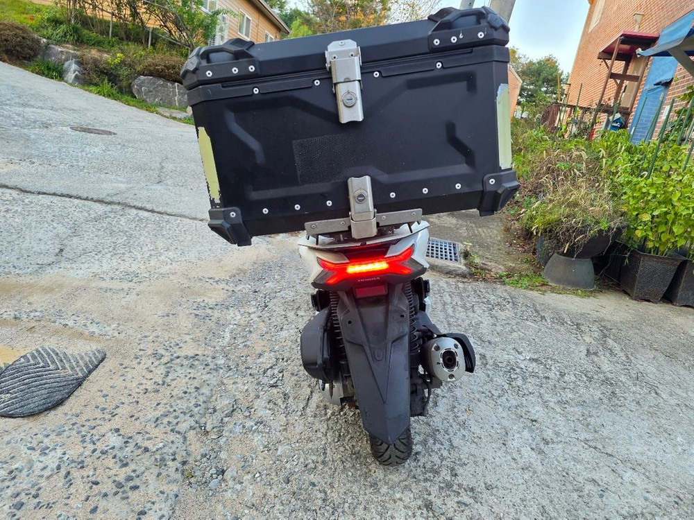 혼다 pcx125 24년 abs 짧은키로수 판매합니다 이미지