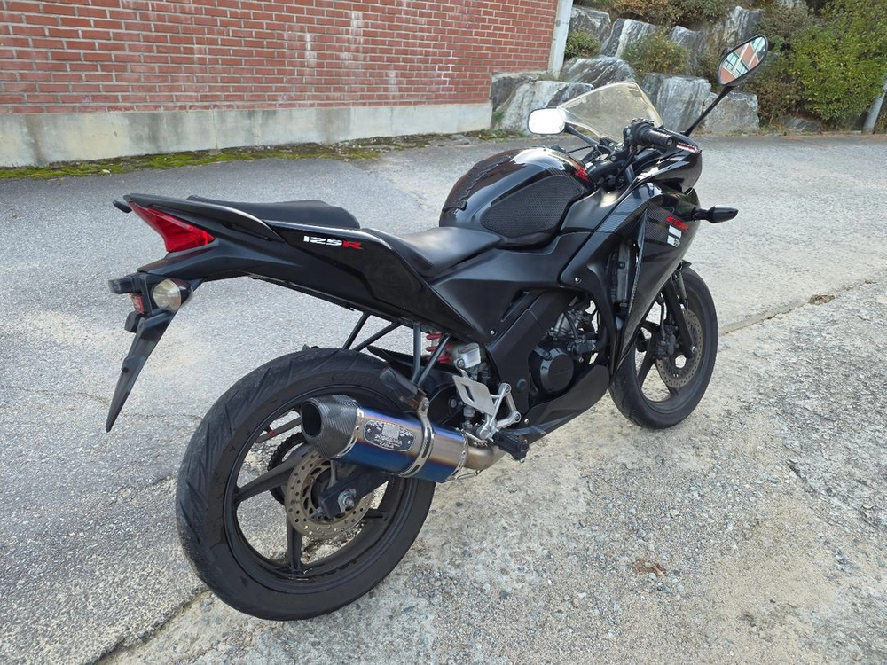 혼다 cbr125 17년형 풀배기 짧은키로수 판매합니다 이미지
