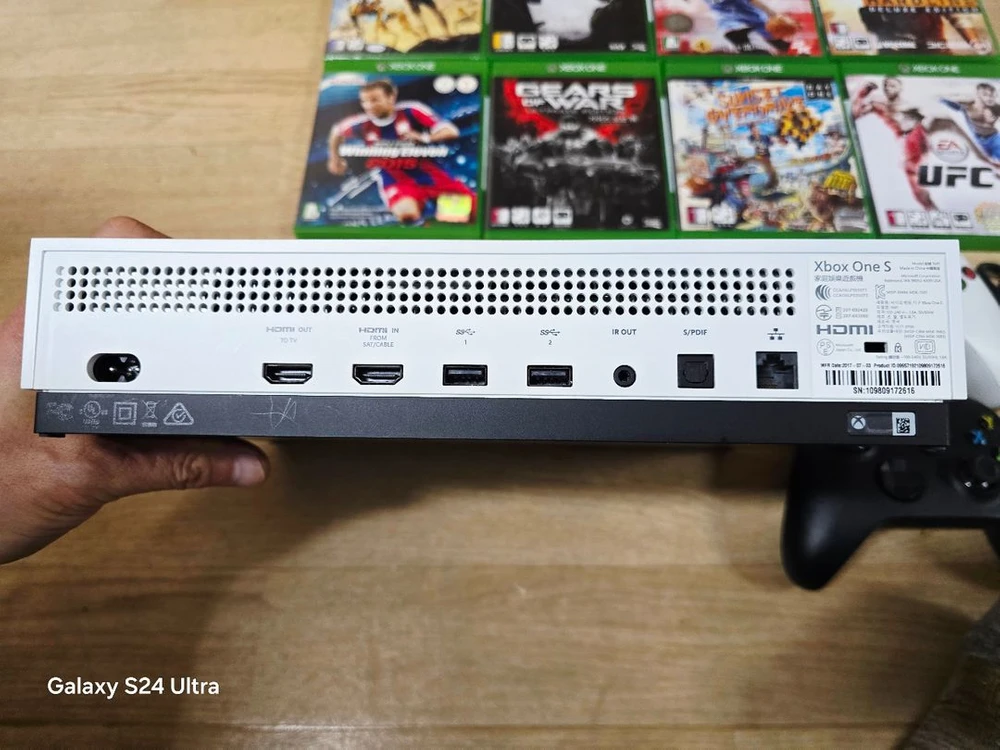 XBOX ONE S 엑스박스원에스, 게임패드2개, 게임8개(3개미개봉) 팝니다~ 이미지