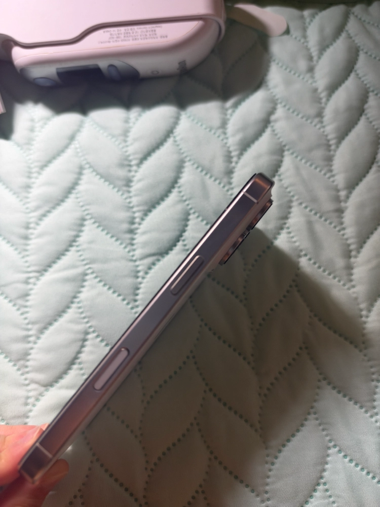 아이폰 16프로 자급제 화이트 128GB 이미지