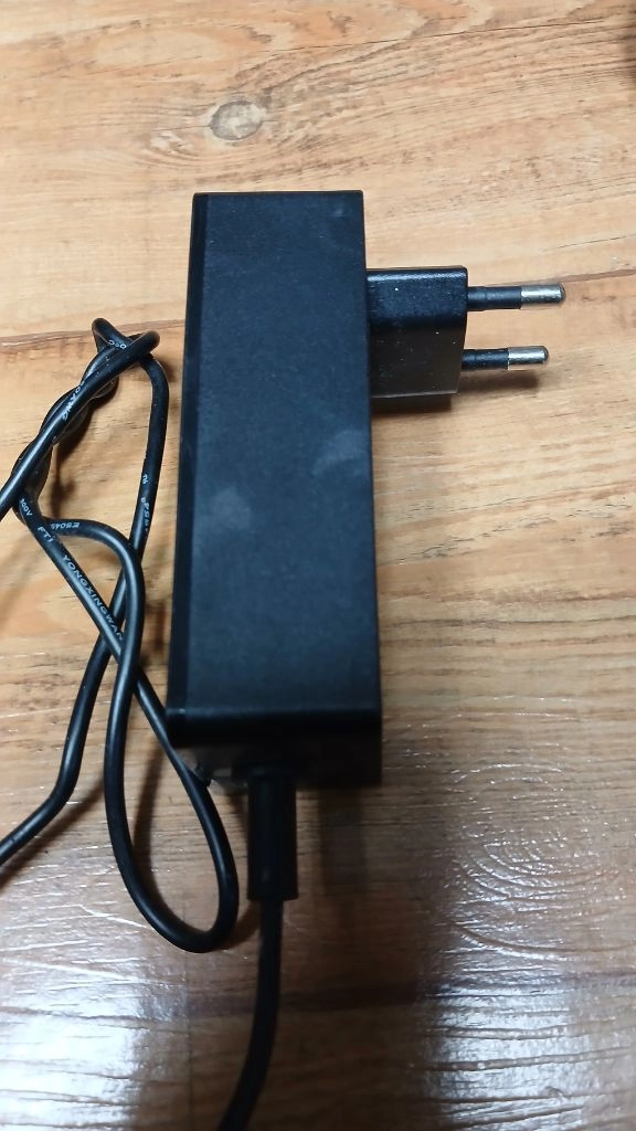 일렉트로룩스 청소기용 충전기 전원 어댑터 35V 1.2A 이미지