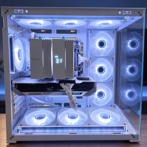 9800X3D 9070XT 컴퓨터 본체 이미지