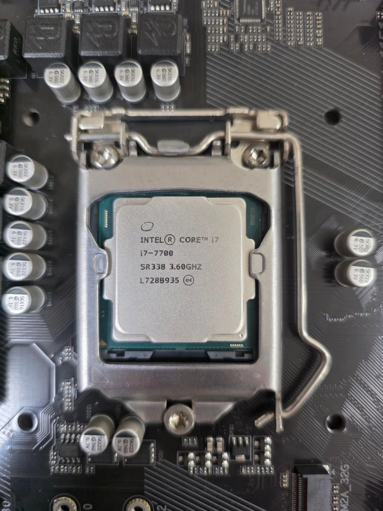 i7-7700 CPU + 긱바 H270 메인보드 세트 이미지