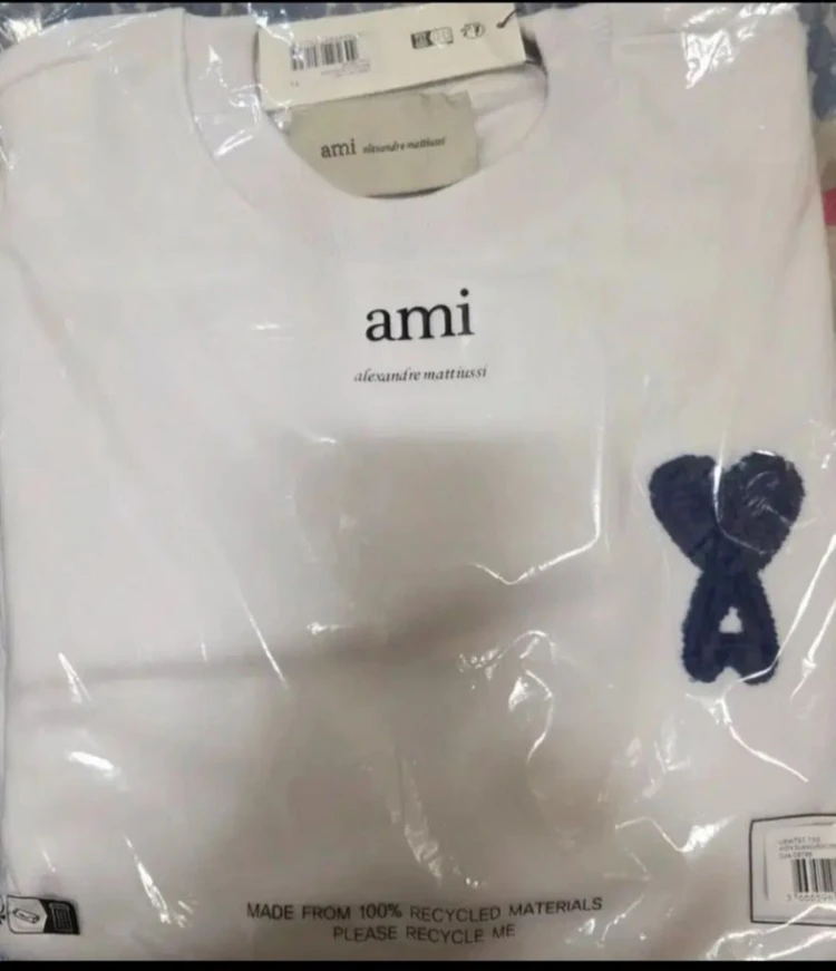 #신상# AMI 알렉상드르 마티우시 하트 빅로고 맨투맨 이미지