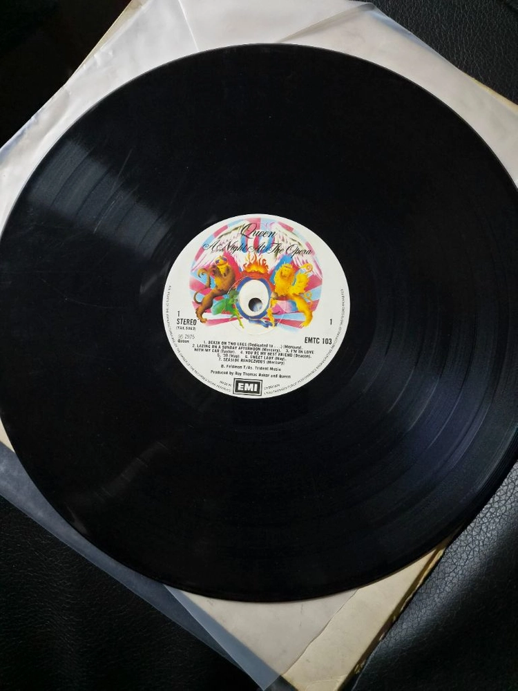 Queen A night at the opera LP-UK 이미지
