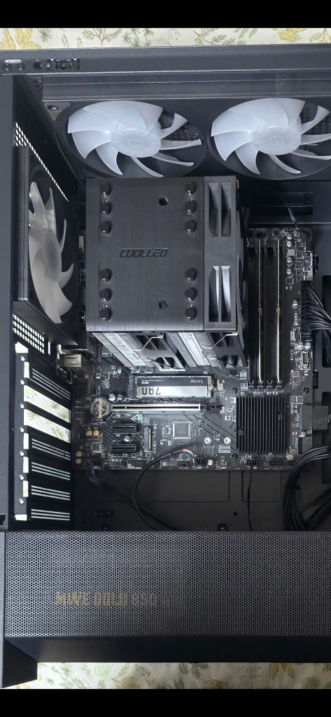 7800x3d 뱅가드5080 32GB 1TB 본체 판매합니다. 이미지