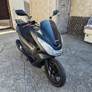혼다 PCX 125 스쿠터 오토바이 이미지