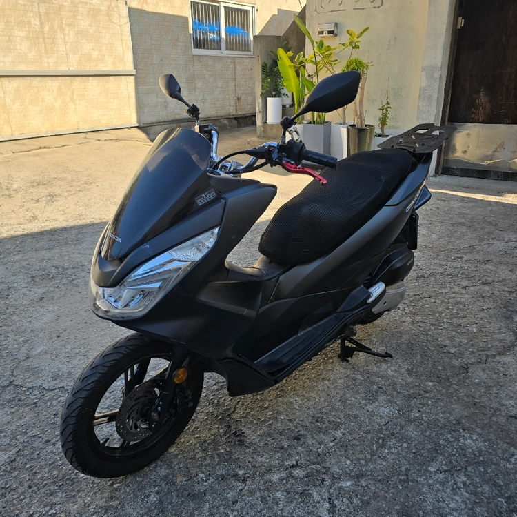 혼다 PCX 125 스쿠터 오토바이 이미지