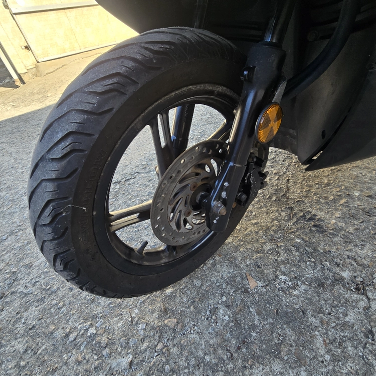 혼다 PCX 125 스쿠터 오토바이 이미지