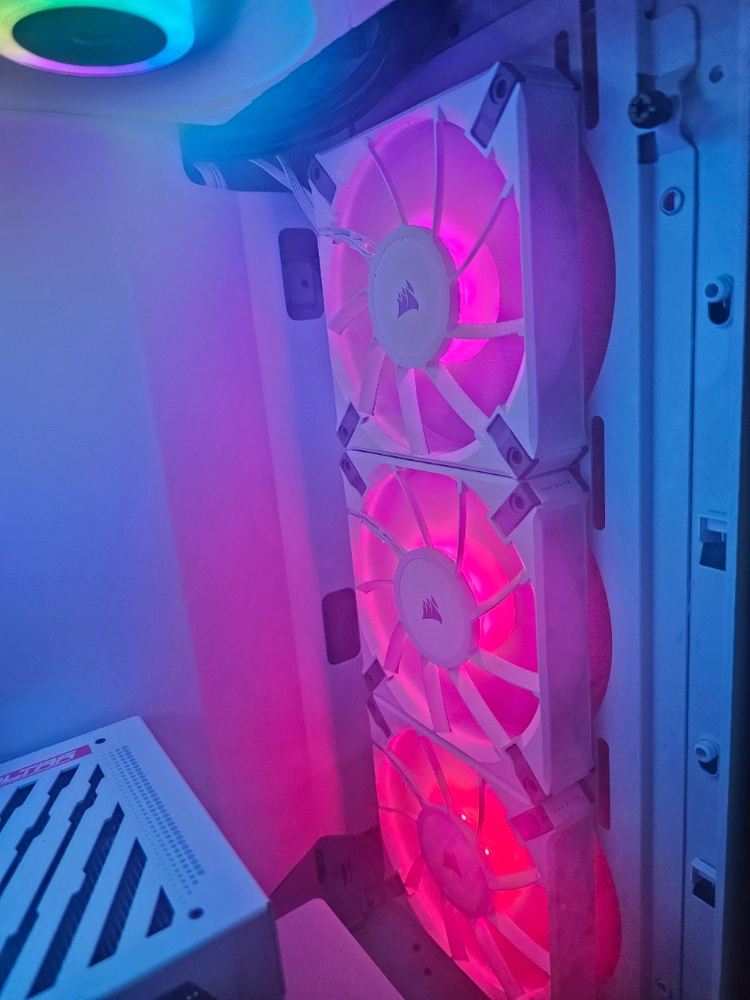 컴퓨터판매 i5-13600k 그래픽카드 4070Ti 이미지