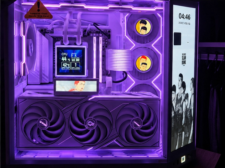 9800X3D / CL30 6000 32G / HYTE Y70 터치 인피니티 리안리시스템 이미지