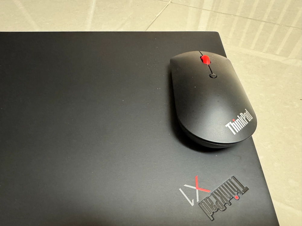 레노버 씽크패드 X1 카본 Gen 9 i7 32GB 이미지