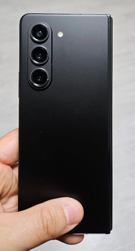 갤럭시 Z폴드5 블랙 256GB 부품용 싸게 팝니다. 이미지