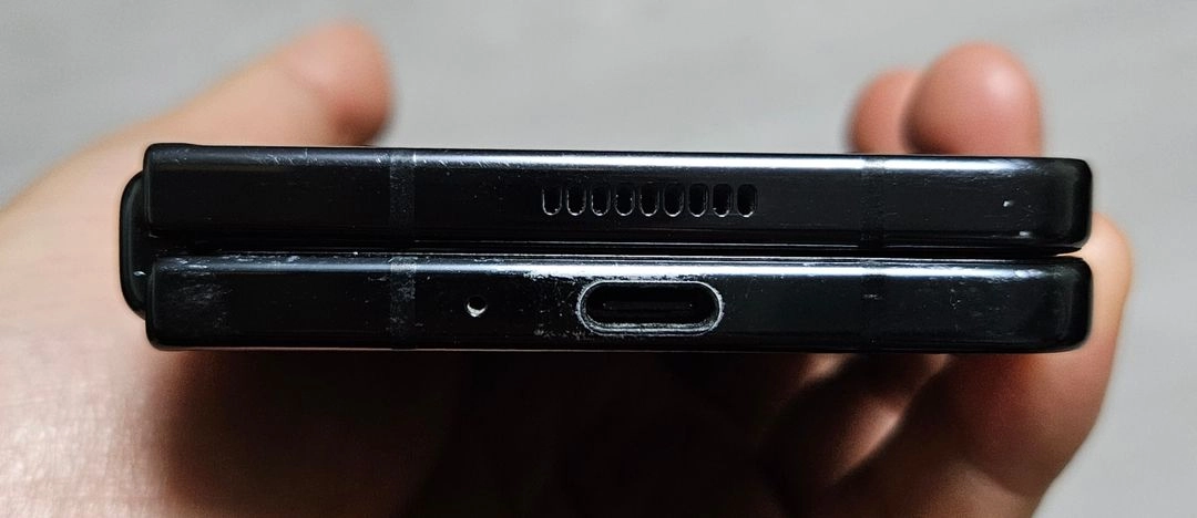 갤럭시 Z폴드5 블랙 256GB 부품용 싸게 팝니다. 이미지