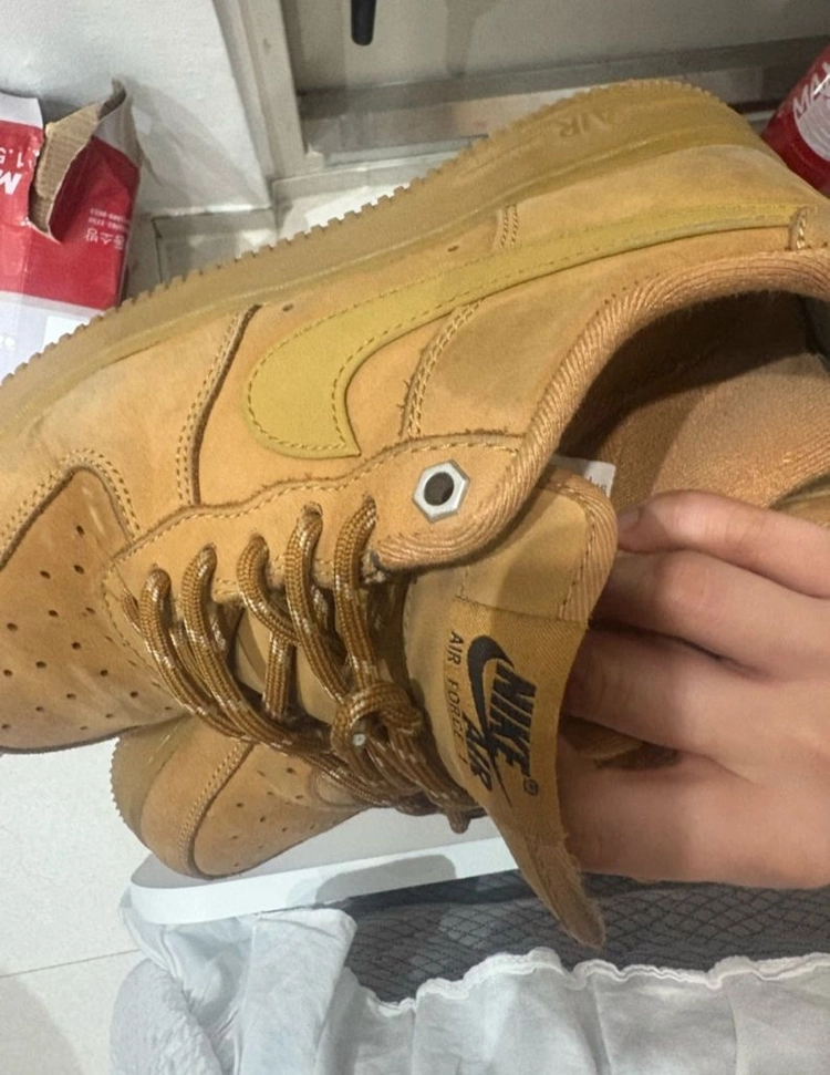 나이키 에어포스 된장 245 이미지