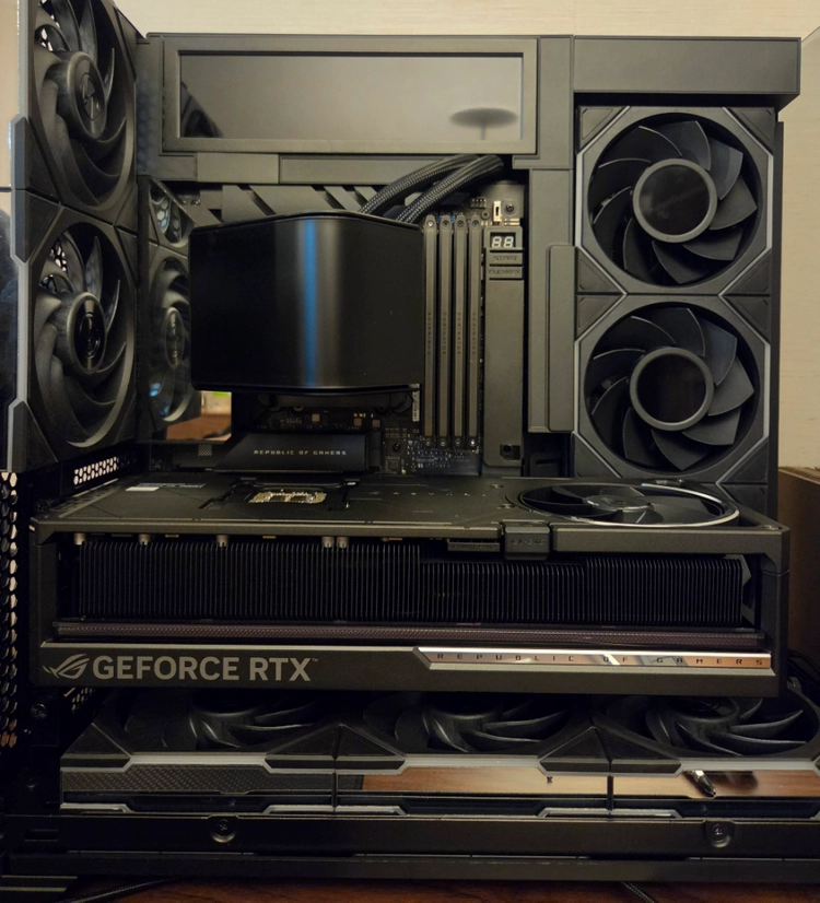9850X3D, RTX5090 BTF 스텔스 본체 팝니다. 이미지