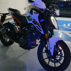 KTM 듀크 125 /스즈키 gsxr125 야마하/ cbr125 /코멧/ 125cc 오토바이 이미지