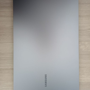 최신 삼성 갤럭시 북5 NT750XHD 인텔 울트라5 225U / 512 기가 판매 이미지