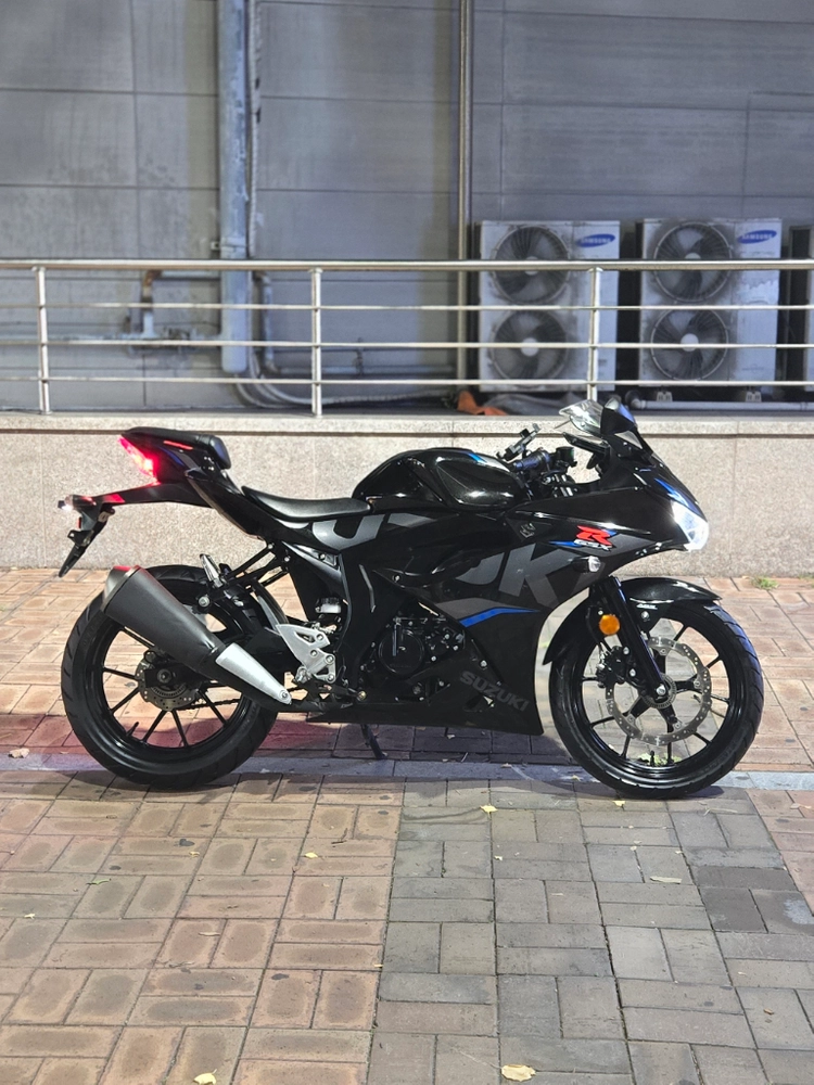 GSX r125 19년식 9천km A급 오토바이 이미지