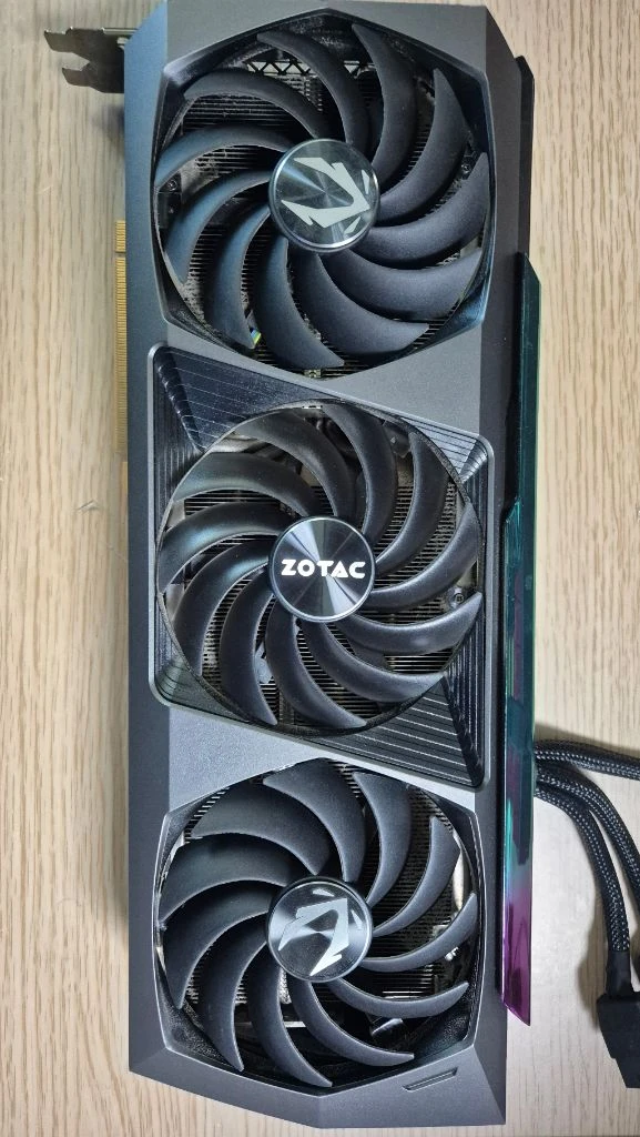 RTX3090Ti 조텍 익스트림 홀로 24GB 그래픽카드 팜(보증남음) 이미지