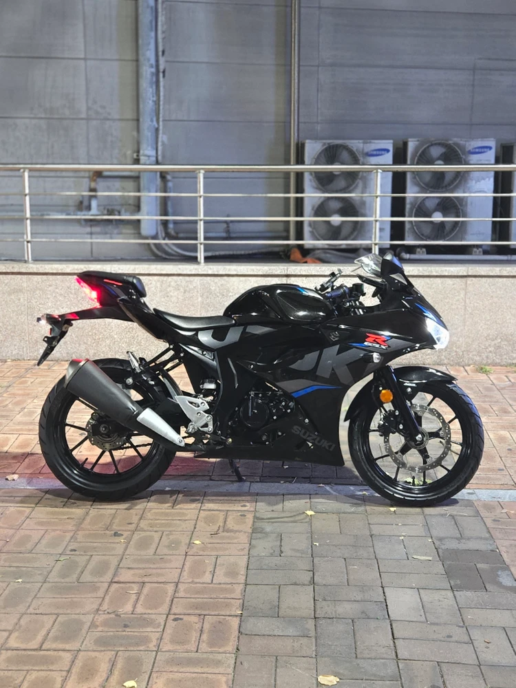 GSX r125 19년식 9천km A급 오토바이 이미지