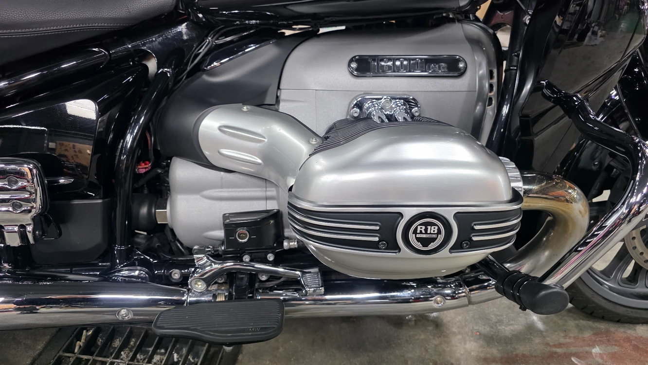 BMW R18 트랜스컨티넨탈 이미지