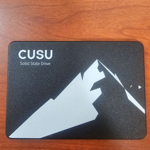 TWSC CUSU C300 SSD Sata3.0 2.5인치 1TB 판매합니다. 이미지